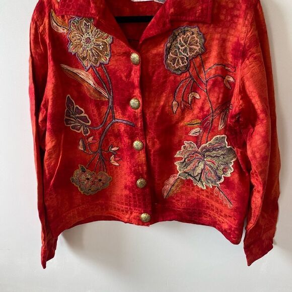 Draper’s and Damon’s embroidered jacket with detail - Picture 12 of 14